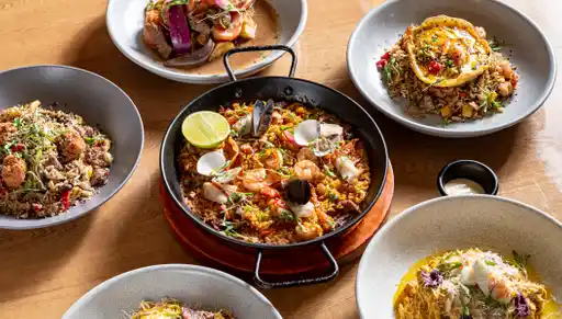 La Causa Marisquería