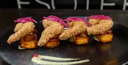 Esoterico Street Food