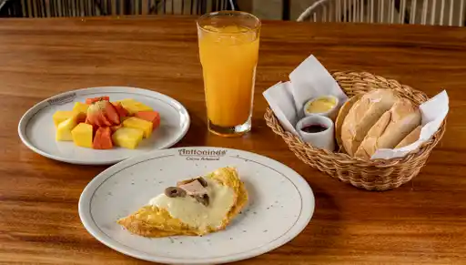 Anttoninas Cocina Italiana