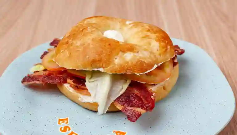 Esencia Cafe y Bagel