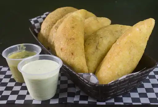 Empanadas Del Carajo