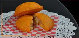 Empanadas y Pasteles en Leña'med
