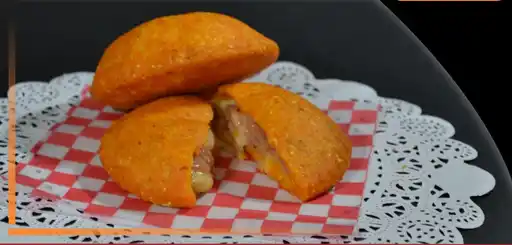 Empanadas y Pasteles en Leña'med