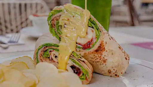 Anttoninas Wraps y Ensaladas